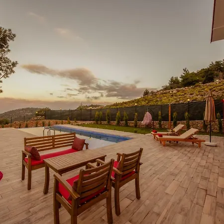 Villa Pamira *